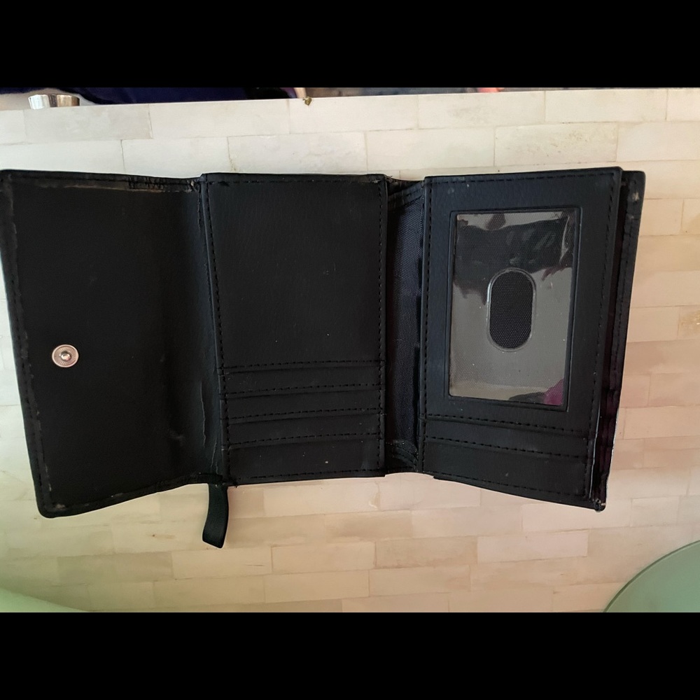 Leather Wallet - Picture 5 of 9